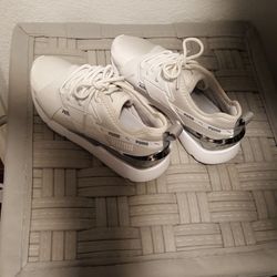 NEW Puma Sneakers
