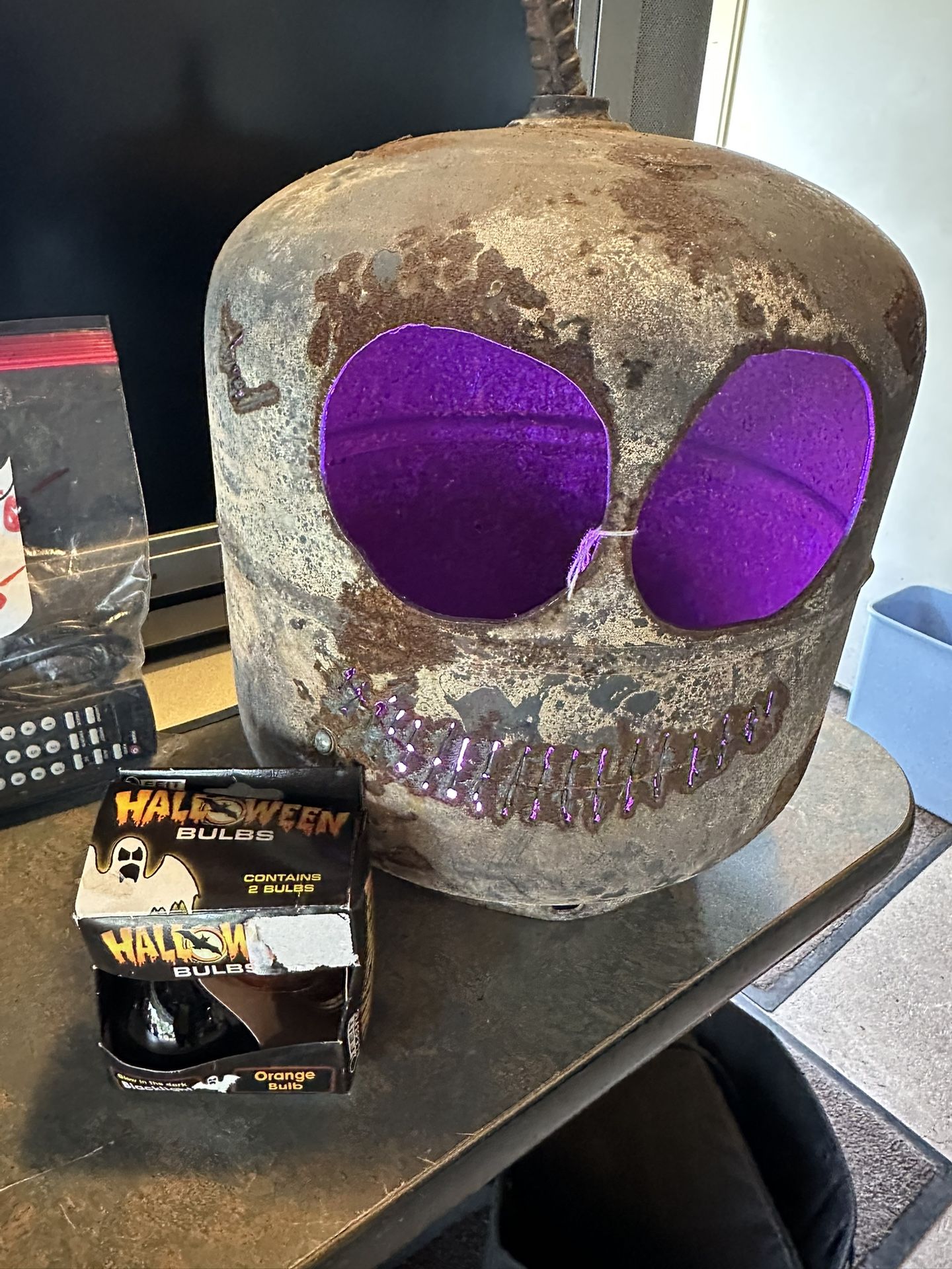 Metal Halloween Alien