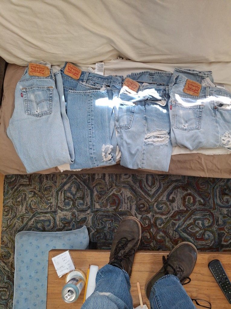 Levis 501 Shrink To Fit Read Below 25$