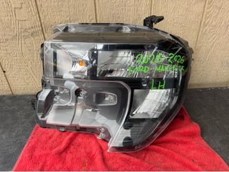 2025 2026 FORD MUSTANG LEFT SIDE HEADLIGHT OEM USED