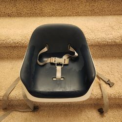 Oxo Tot Rest Booster Seat