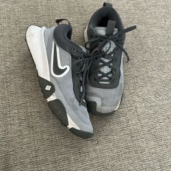 Nike Turf Shoes Size 7.5