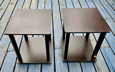 Move out sale: Pair of Modern 2-Tier End Tables / Nightstands – Dark Espresso – Excellent Condition