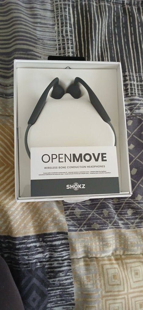 Shokz Open Move Wireless headphones