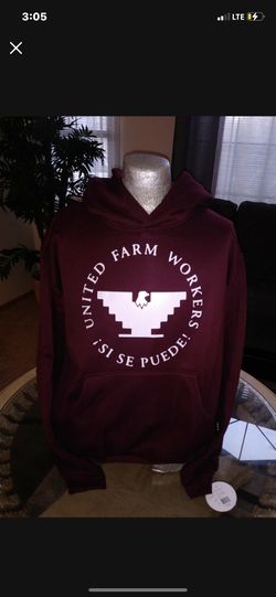 UNITED FARM WORKERS ! SI SE PUEDE ! MEN'S BURGUNDY HOODIE.