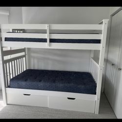Bunk Bed 2 Twins No Mattress 