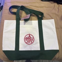 Trader Joe's Large Tote Bag Green (NEW)