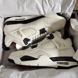 Jordan 4 Retro Flight Club Size 6.5M