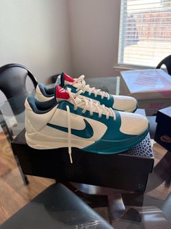 Kobe 5 Caitlyn Clark Coconut Milk Size 12