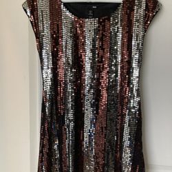 H & D Sparkly Dress Size 4