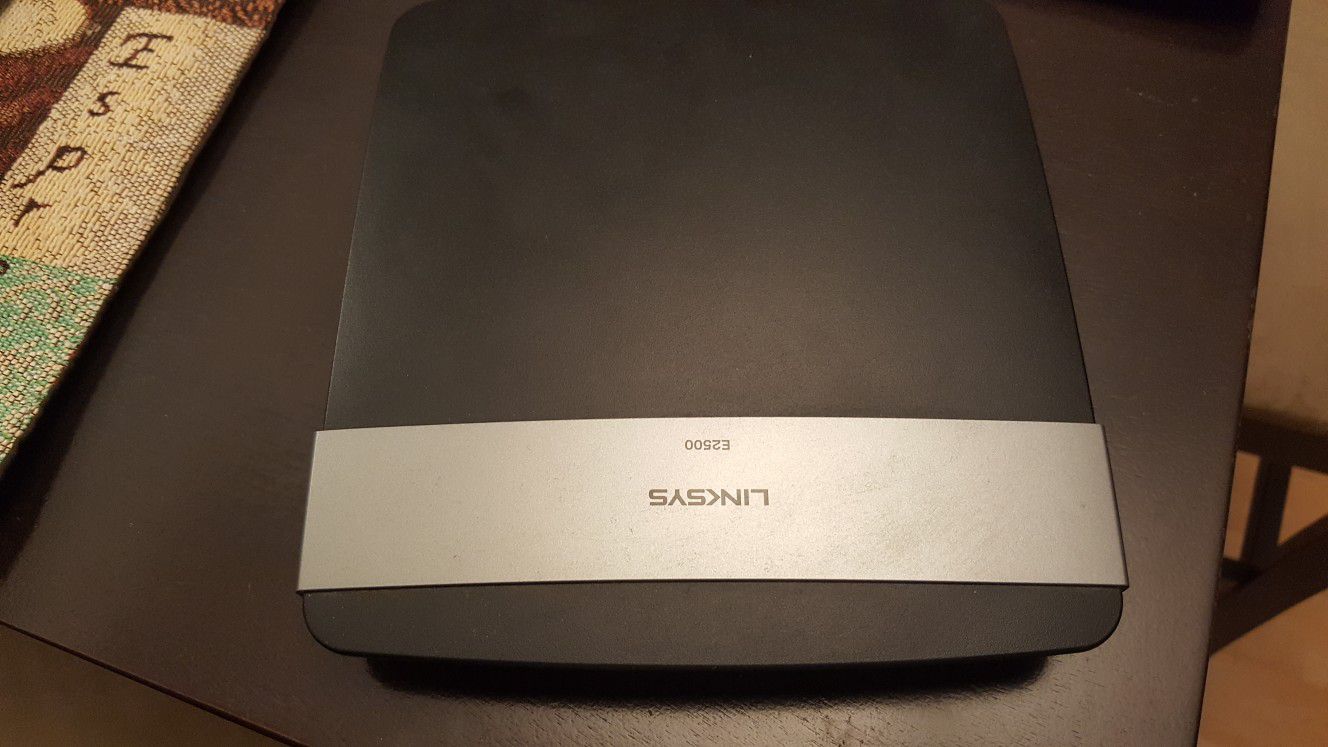 Linksys E2500 router for 15$