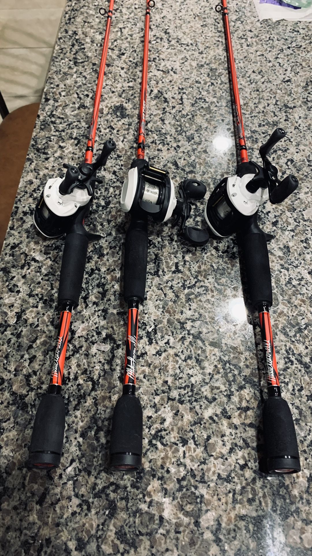 Abu Garcia Gen Ike E-Z Cast Baitcaster Combo for Teaching Children