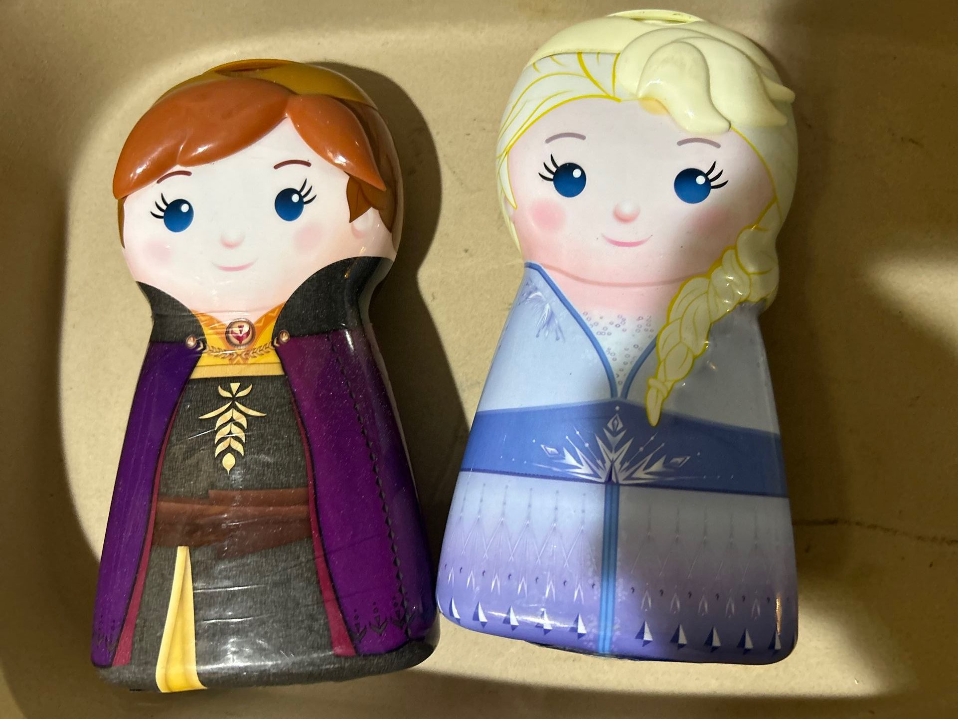Frozens Anna And Elsa Bath Soap