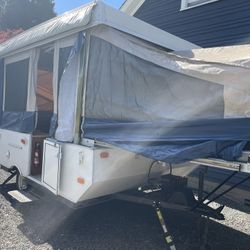 2006 Flagstaff Pop Up Camper