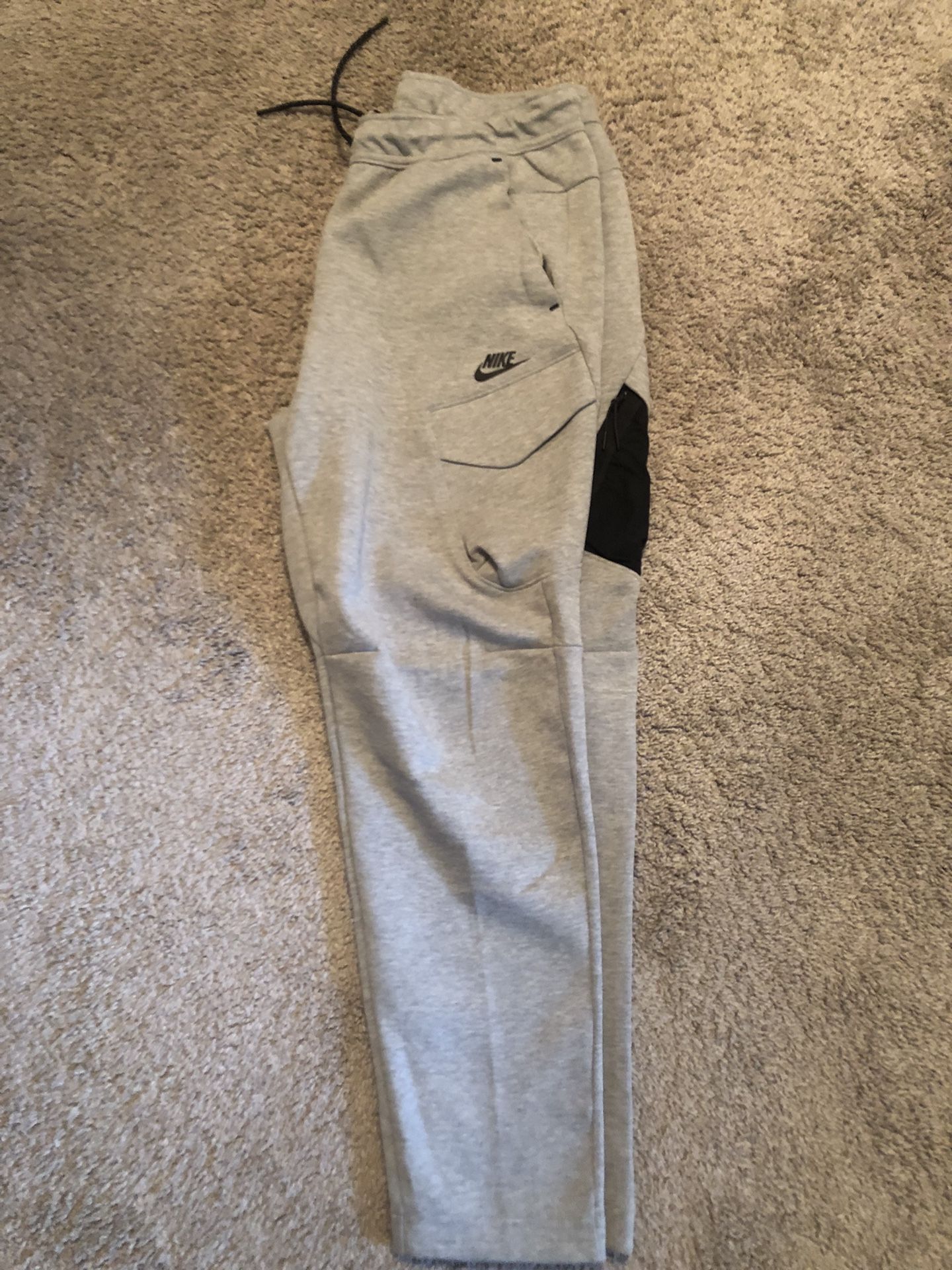 Nike Sportswear Tech Cargo Joggers
