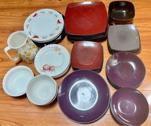 Variety Sets of Dinnerwares and Pitcher (38 pieces)