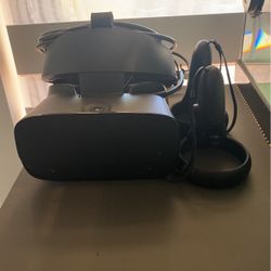 Oculus Rift Virtual Reality Set