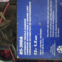 Napa 12V 1.5amp Trickle Down Charger