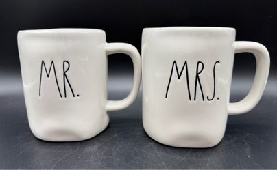 Rae Dunn MR & MRS Coffee Mug Set