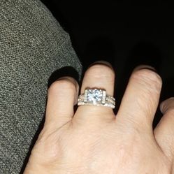 Silver Diamond Ring Size 9