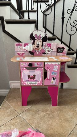 KidKraft Minnie’s Cafe $30