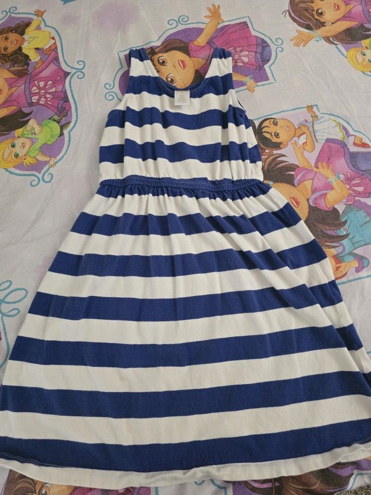 Toddler dress, size 4