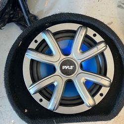 8'' Amplified Car Subwoofer Enclosure 