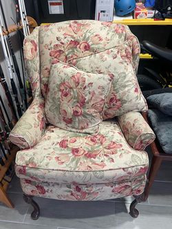 Single seat coach