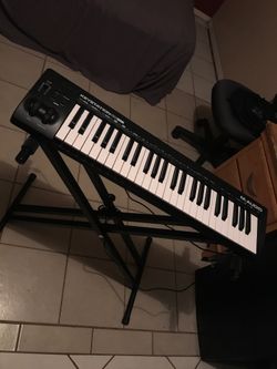 M Audio Keystation 49 Keyboard & Stand