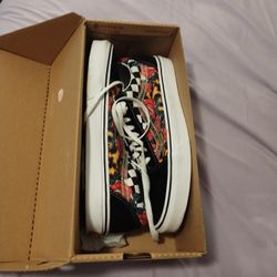 Women's Vans Size 11