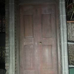 Spooky Prop Door 