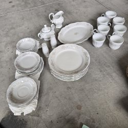 Johann Haviland Bavaria Germany Fine China  44 Pc.    MAKE Offer 