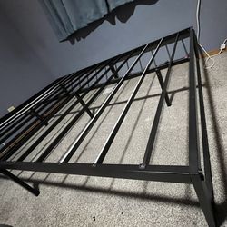 Queen Size Platform Bed 