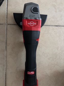 M18 FUEL 18-Volt Lithium-lon Brushless Cordless 4-1/2 in./6 in. Braking Grinder with Paddle Switch (Tool-Only)