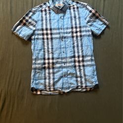 Burberry London, England Button Up