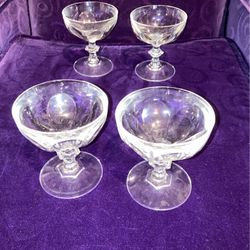 Set of 4 Elegant Crystal  Champagne Glasses