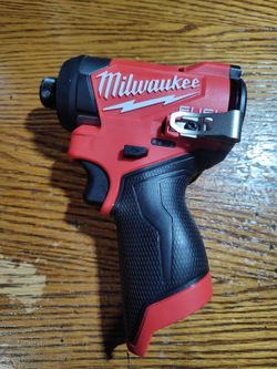 Milwaukee Fuel M12 Impact Driver