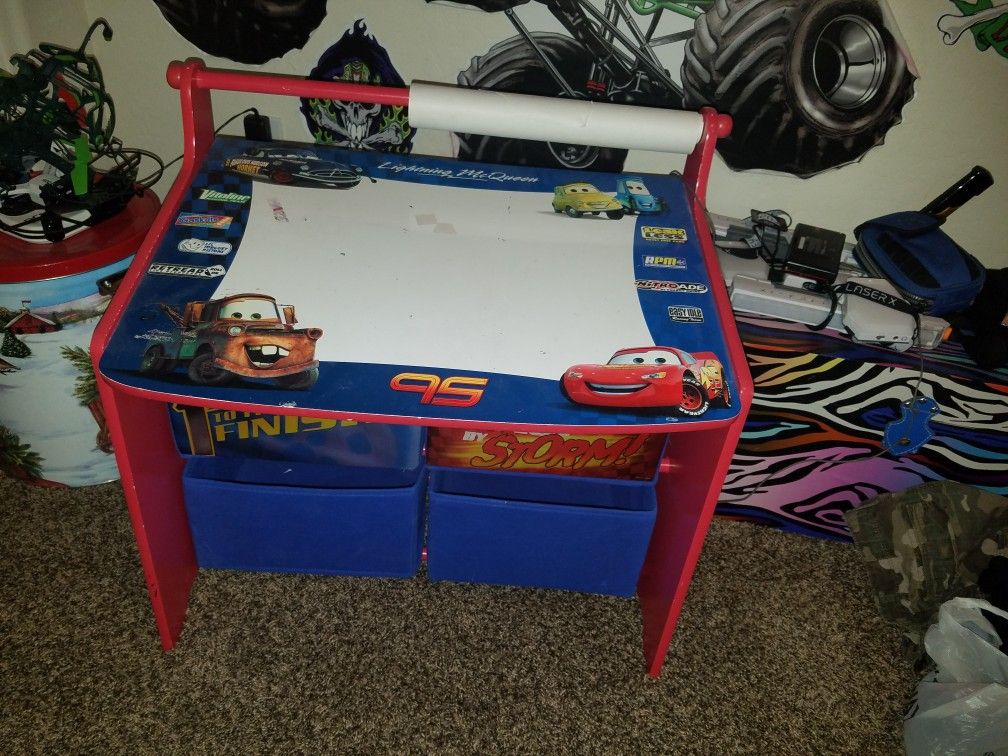 Cars themed kids desk