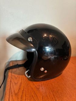 Motorcycle helmet with visor - used