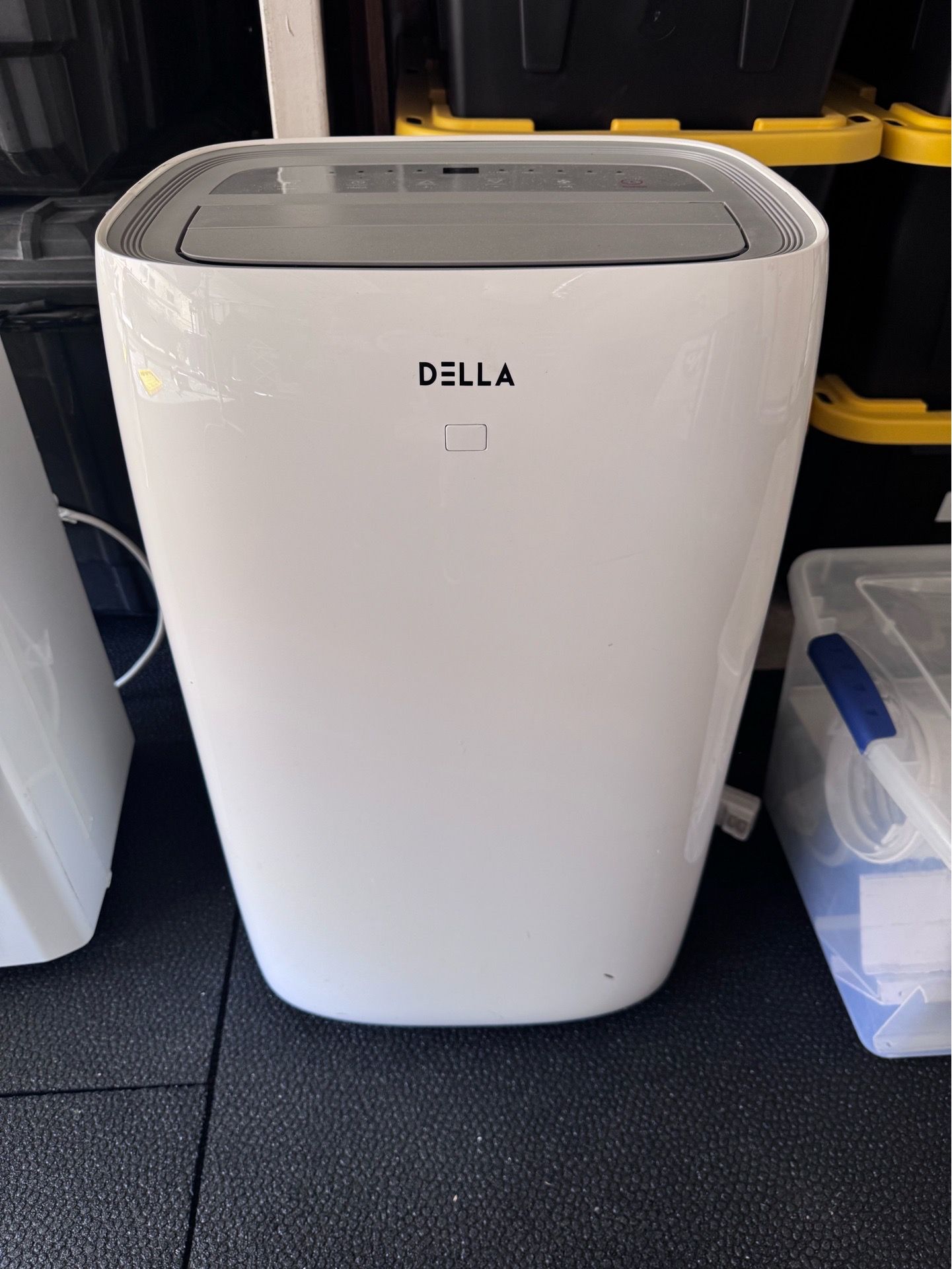 Della portable air conditioner