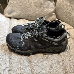 Womens Merrell Shoes Size 8.5 