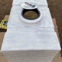 100 Gallon Water Tank Excellent Working Condition 