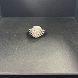 Ladies Diamond Heart Shaped Ring 10k 