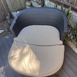 Outdoor Couch Lounger With Cushions
