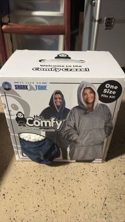 COMFY BLANKET / SWEATSHIRT