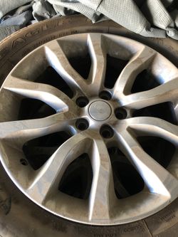 Land Rover 20s with tires