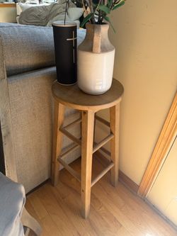 29” Grey Wash Wood Bar Stool