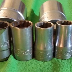 9(TOTAL) 7 MITOLOY @ 1/2 Drive 2 @ 3/4 Drive 12 POINT SOCKETS Miscellaneous Sizes 16