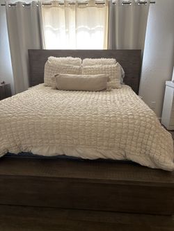 Queen Bed