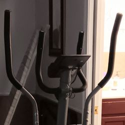 Elliptical Exercises Machine 